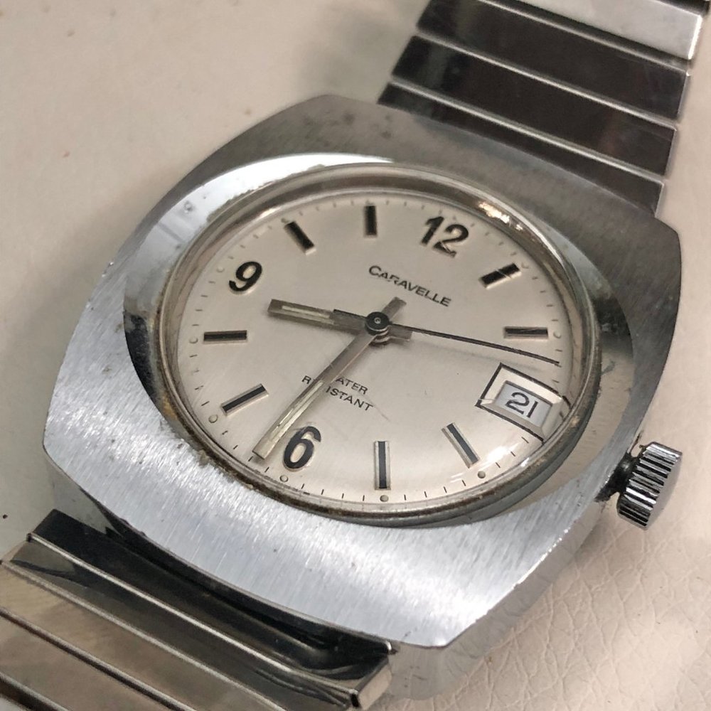 Caravelle MCM  Vtg Men's Modernist Watch